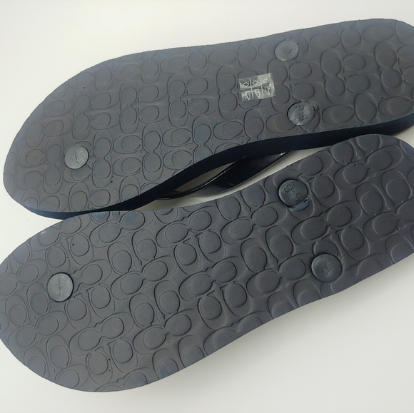 NEW ☆ Coach ☆ Navy Abbigail Jelly PVC Plastic Embossed Logo Thong Flip Flops 5-6 - Picture 4 of 9